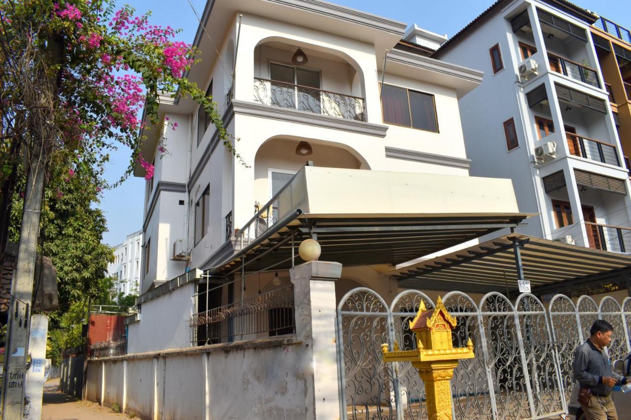 Violet Villa And Restro Siem Reap Exterior foto